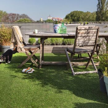 Patio interior e ideas para tu jardín con césped artificial Turfgrass.