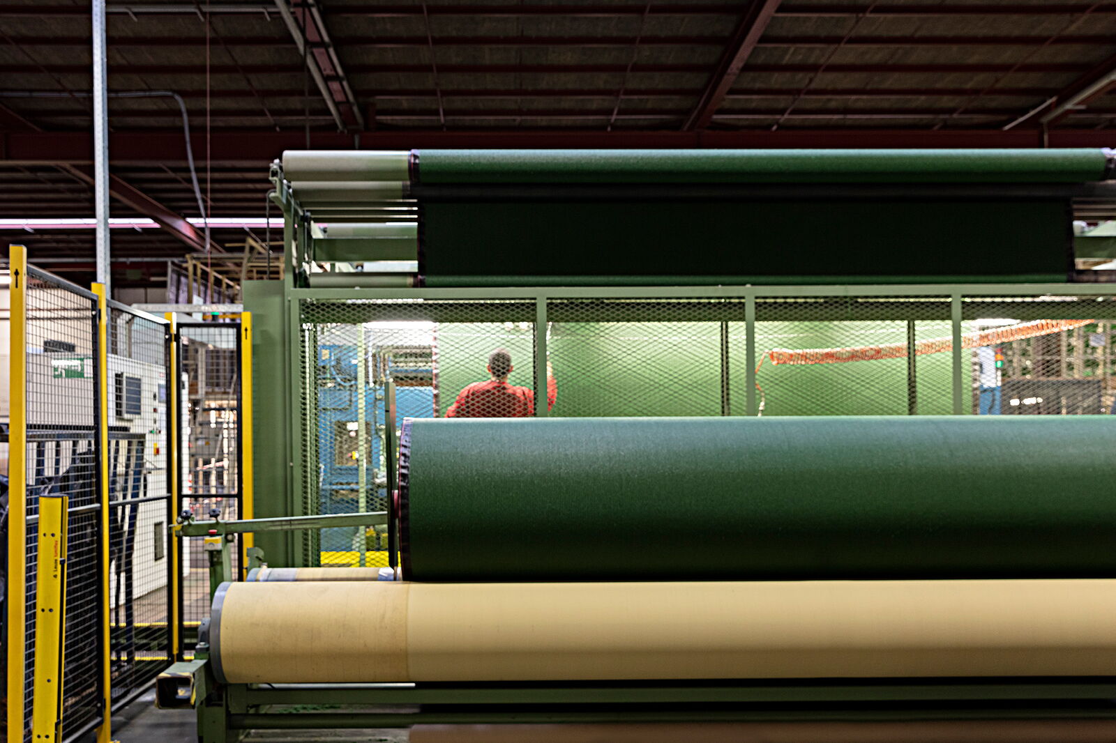 Factory tufting machine
